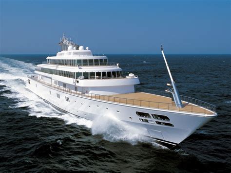 Luxury Yachts Owned By Super Wealthy Celebrities - Page 24 of 25