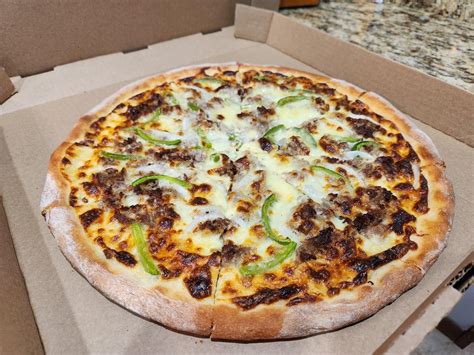 PHILLY CHEESESTEAK PIZZA : r/Pizza