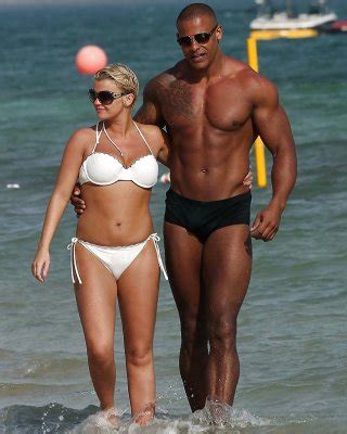 Interracial Beach Porn Pics PICTOA