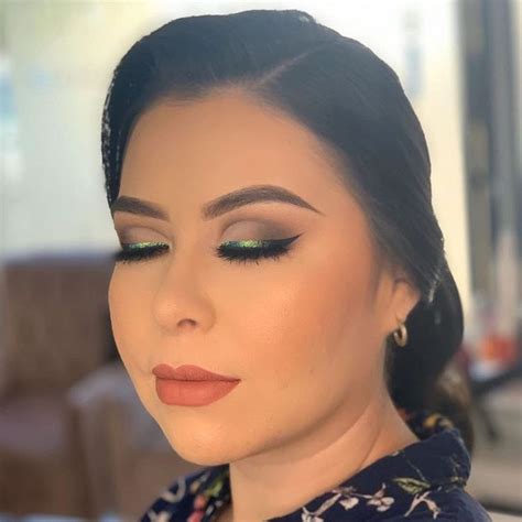 Pin de Emili Ortiz en MAKES Maquillaje Dinámica