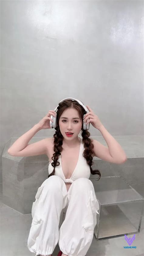 Ảnh Lâm Anh Tiktok nude không che show hàng nóng bỏng nhất VuiGhe Giải trí vui nhộn với