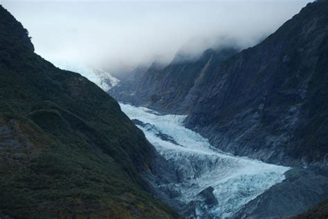 franz josef glacier  zealand facts map accommodation