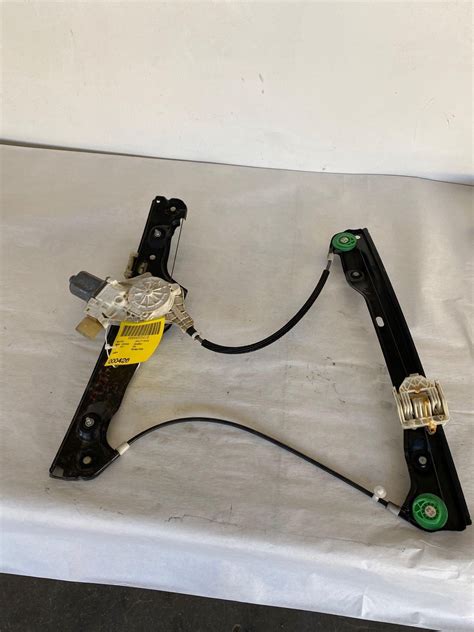 2007 2012 Bmw 328i Sulev Sedan Front Door Window Regulator Left