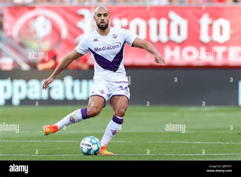 Enschede Netherlands August Sofyan Amrabat Of Acf Fiorentina