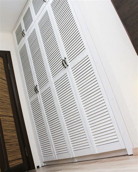 Мебель - гардеробы и умывальники | John Green