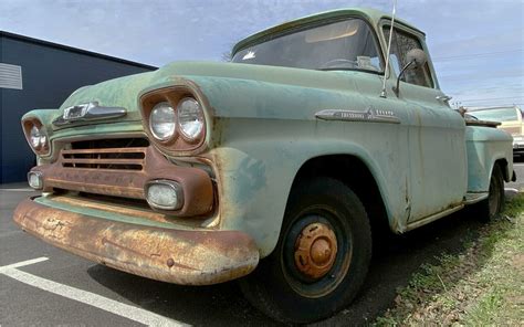 032320 1958 Chevrolet 3100 Apache Stepside 2 Barn Finds