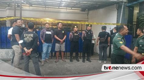 Polisi Grebek Pabrik Narkoba Di Malang 5 Terduga Pelaku Diamankan