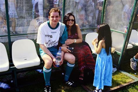 Brodzik w skąpym bikini Pazura w kąpielówkach rudy Zamachowski Tak wyglądały nasze gwiazdy w