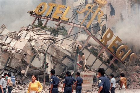 1985: Mexico City in Chaos as Buildings Fall; Death Toll Heavy - Los ...