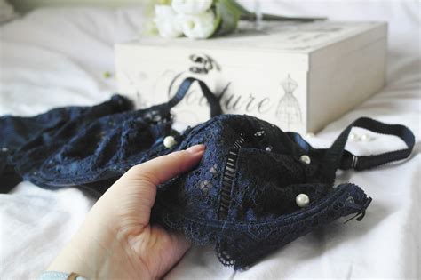 Concours Pomm Poire Un Ensemble De Lingerie Pour La Rentr E Charlie Sugar Town