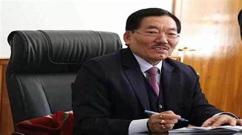 Sikkim Chief Minister Pawan Kumar Chamling received FAO award for Sikkim becoming world's first ...