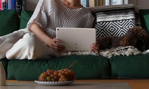 Google представила планшет Pixel Tablet с чипом Tensor G2 и док ...