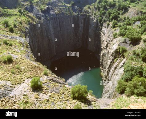 Kimberley big hole hi-res stock photography and images - Alamy