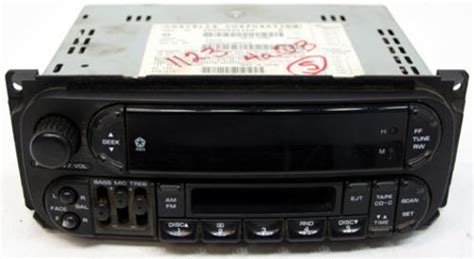 2001 2002 Dodge Caravan Factory Am Fm Radio Cd Player Receiver R 1123