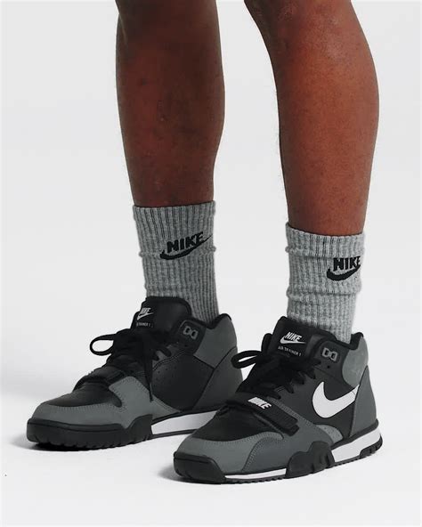 Nike Air Trainer 1 Men's Shoes. Nike SG