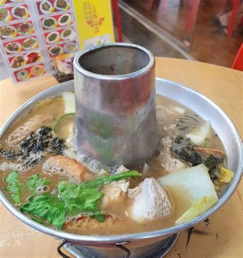 Where To Find The Best Fish Head Steamboat In Singapore