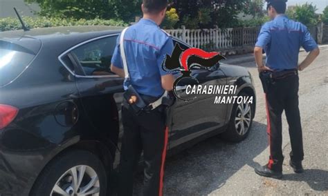 Svenuta In Auto Sotto Il Sole Rovente Donna Salvata Da Due Carabinieri