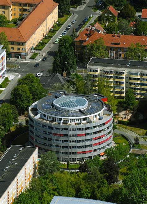 Luftbild Berlin Hochhaus Gebäude im Wohngebiet Degnerbogen im