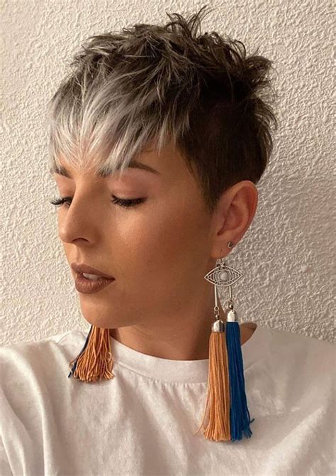 20 Pretty Short Pixie Haircuts For Thick Hair In 2020 Pixie Haircut