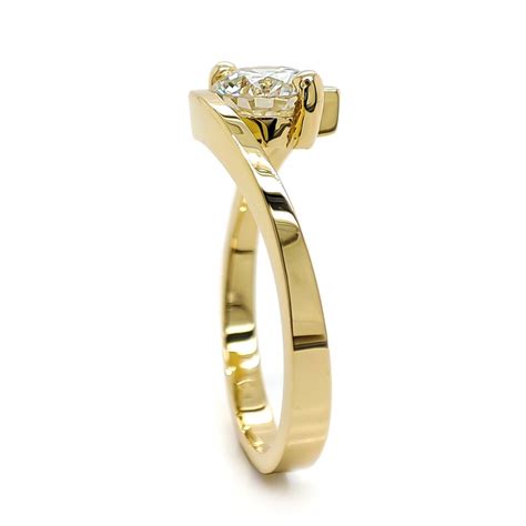 No Reserve Price 0 82 Carat J SI Diamond Solitaire Ring 14 Kt