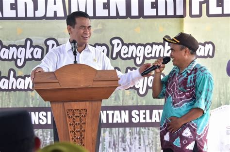 Mentan Amran Dongkrak Produksi Di Kalsel Dengan Optimasi Lahan Rawa