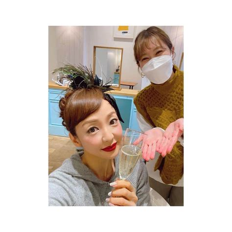 神田うのさんのインスタグラム写真 神田うのinstagram「とあるチャリティーパーティーにて🥂