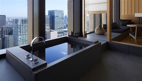 Aman Tokyo - Suite Bathroom - THE MILLIARDAIRE