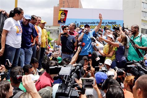 La Oposici N Venezolana Sale A La Calle Por Segunda Vez En Una Semana