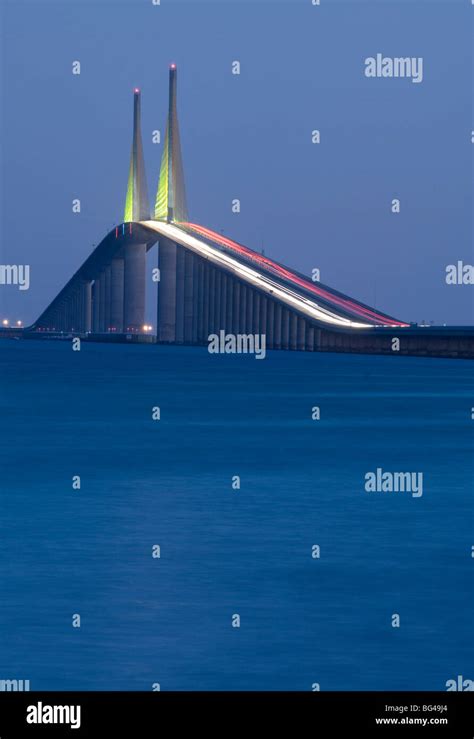 Skyway bridge night hi-res stock photography and images - Alamy