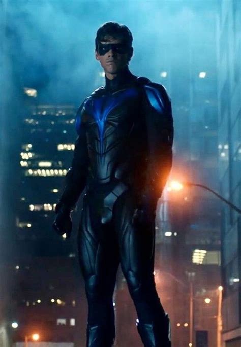 Titans Nightwing Suit | Nightwing, Dc comics characters, Titans tv series