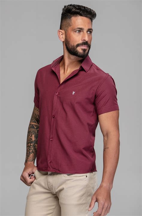 CAMISA MASCULINA SOCIAL SLIM FIT MANGA CURTA ALFAJOR VINHO Elegance