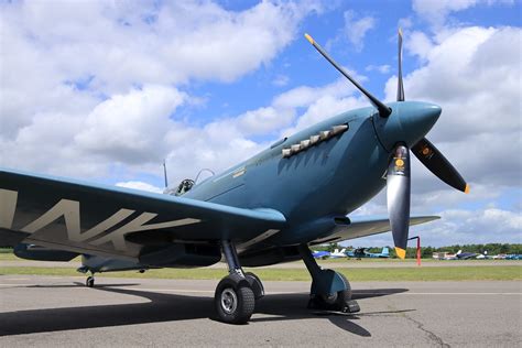 G Prxi Supermarine Spitfire Pr Mk Xi Pl Blackbushe Th Flickr