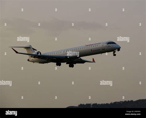 Mitsubishi Crj Fotograf As E Im Genes De Alta Resoluci N Alamy