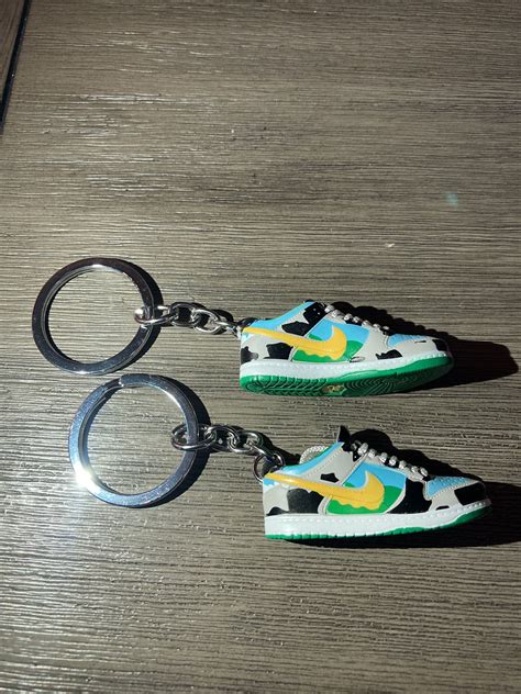 Mini Sneaker Keychain Nike Sb Dunk Low Ben And Jerry”s Chunky Dunky For