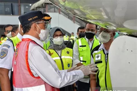 Kunjungi Bandara Soetta Menhub Tinjau Ramp Check Kelaikan Pesawat