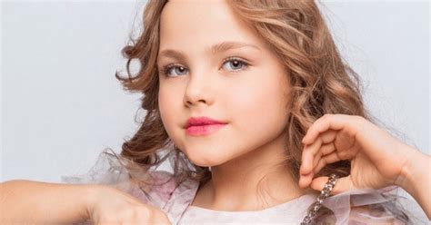 Самая красивая девочка страны: 8-летняя Аня из Владивостока стала новой ...