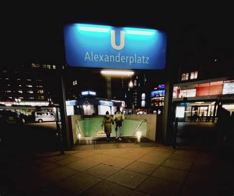 Abgang Zum U Bahnhof Alexanderplatz Berlin