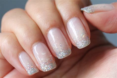DSK Steph: Cindy's Nails Glitter Waterfall Shellac Nails