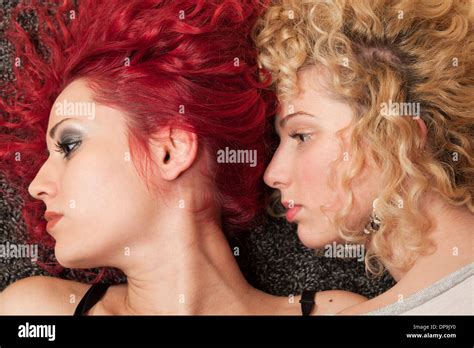 Cute Blonde Teen Fotos Und Bildmaterial In Hoher Aufl Sung Alamy