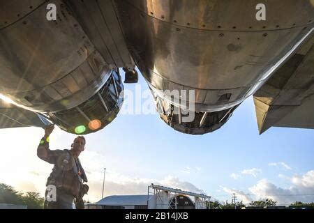 Le Lieutenant Colonel De L Us Air Force Mission Cl Robby Le Chef D