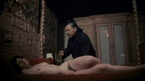 Monica Swinn Nude Pics Seite