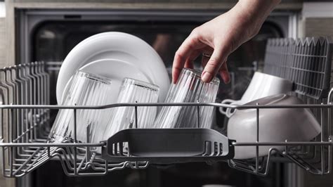 Why You Should Never Wash Your Kitchen Knives In The Dishwasher