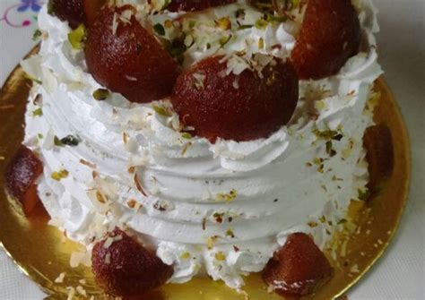 Rabri Gulab Jamun Cake Recipe by Nidhi Khattry - Cookpad