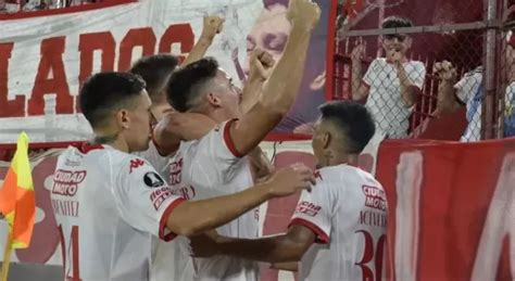 Con Juan Gauto Huracán ganó y dio un paso más hacia la fase de grupos