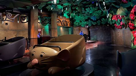 The ‘Ratatouille’ Ride at Disney World Gives You a Rat’s Eye View of ...