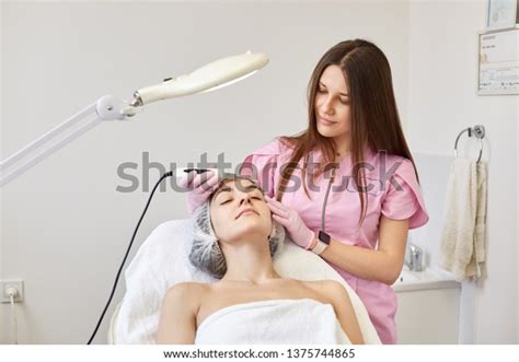 Naked Sonic Images Stock Photos And Vectors Shutterstock