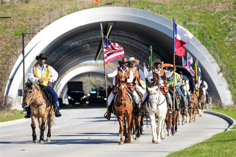 Rodeo trail riders pass through Houston, kicking of 2024 season