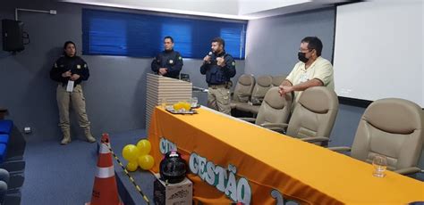 PRF em Sobral realiza palestras relativas à campanha Maio Amarelo