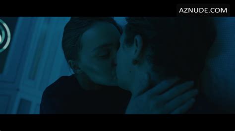 VOYAGERS NUDE SCENES AZNude