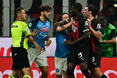 Atalanta Napoli sarà Mariani l arbitro del match la designazione completa